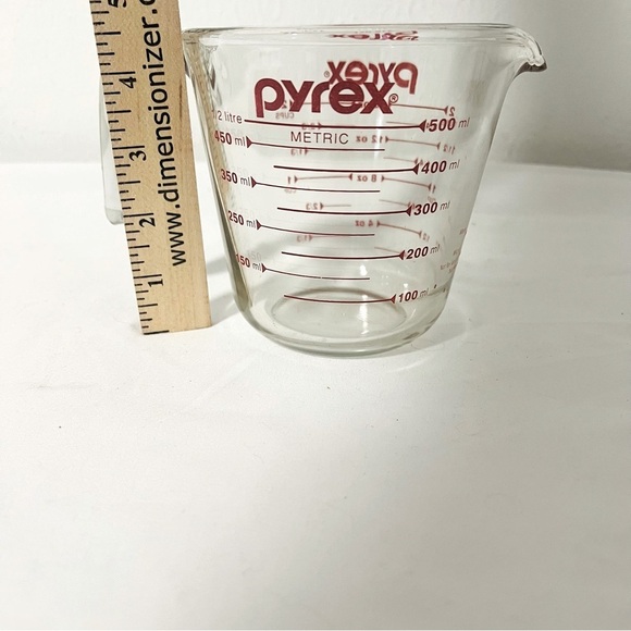 Pyrex Glass Measuring 2 Cup Standard & Metric Measuring Cup - Picture 4 of 4